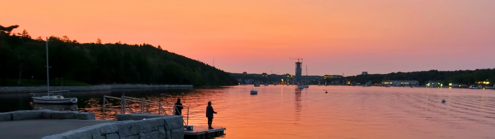 Pink and orange sunset over The Dingle in Halifax